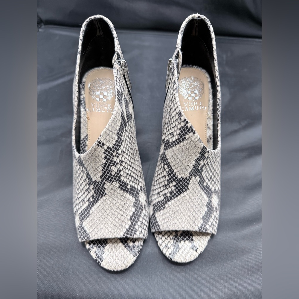 Vince Camuto Snake Print Peep Toe Booties Size 8 Stiletto